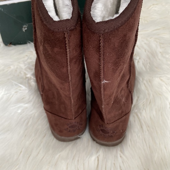 DAWGS brand new boots in the box so soft and warm brown color - Picture 8 of 10